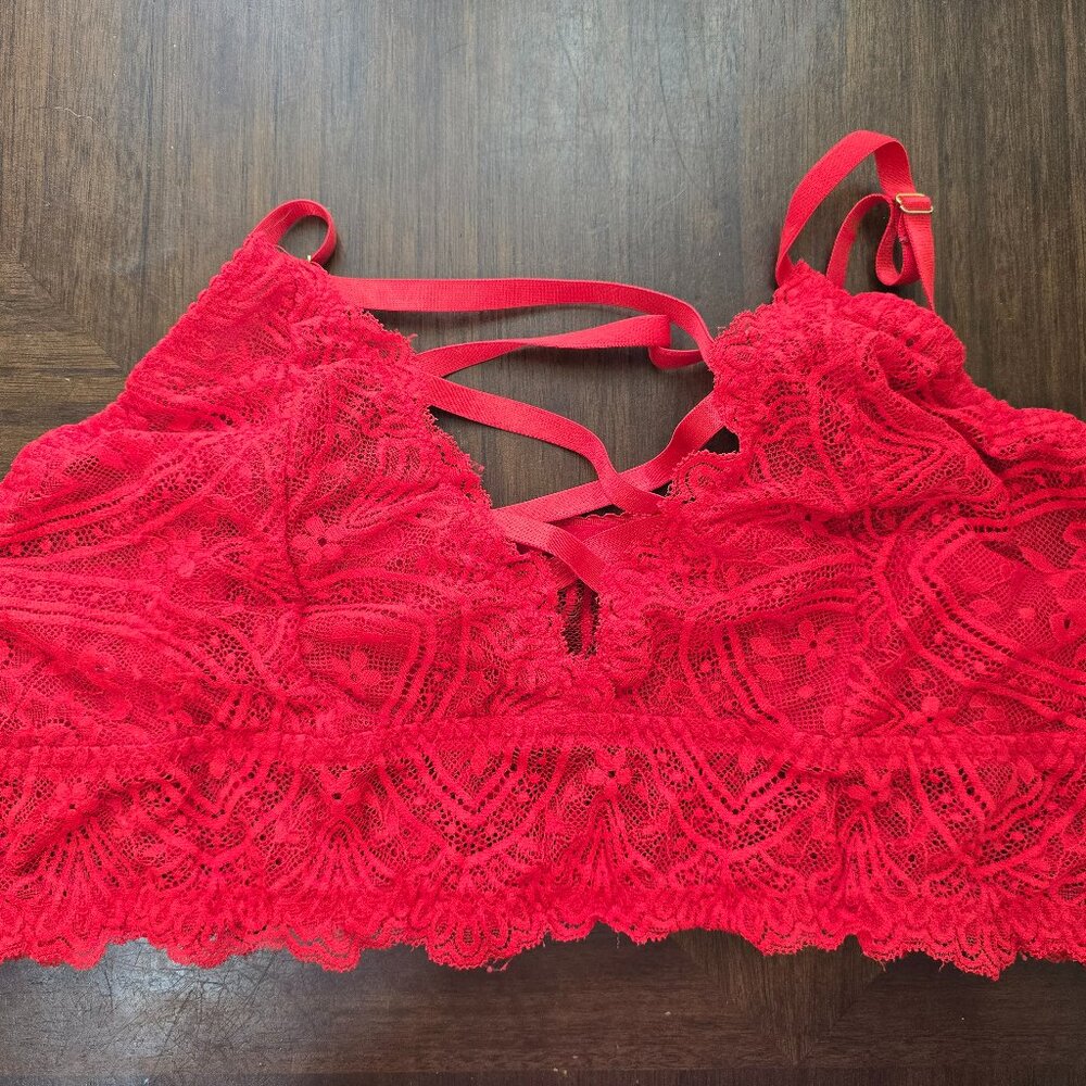 Women's Plus 4x Red Lace Bralette